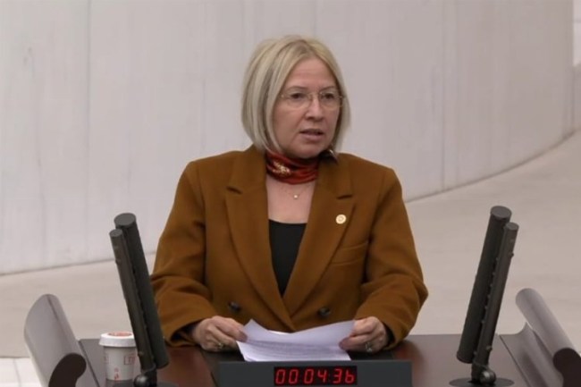 Yontar, Şevki Yılmaz'a Meclis'te tepki gösterdi