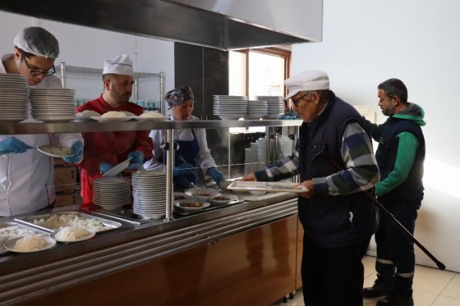 İzmit'te Kent Lokantası hizmete başladı