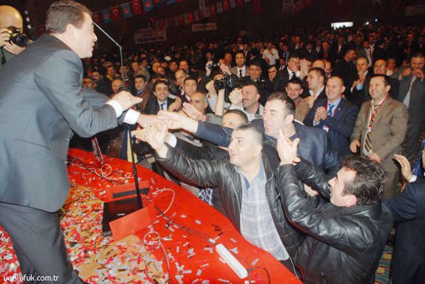 KAVLAK'A SEVGİ SELİ!..