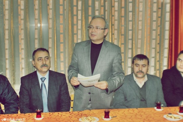 CANDAN: EKONOMİK ÇÖKÜNTÜNÜN ÇIKIŞI ÜNİVERSİTEDİR