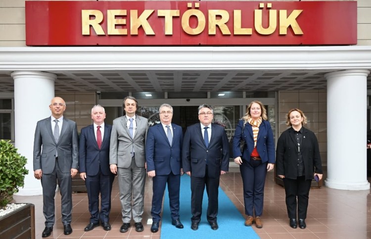 Erdemir Genel Müdürü Peker’den Rektör Özölçer’e ziyaret