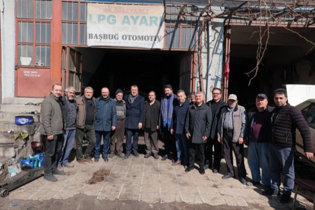 AK Parti Adayı Savran, bugün Zahire Pazarı Ve Sanayi Sitesi'ndeydi