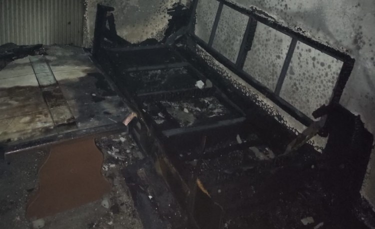 Gülüç’te yangın.. Yanan evden kuşunu alıp, kaçtı