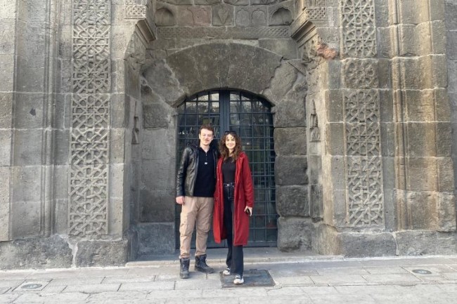 Kara Ağaç Destanı dizi oyuncularından Selçuklu Uygarlığı Müzesi'ne ziyaret