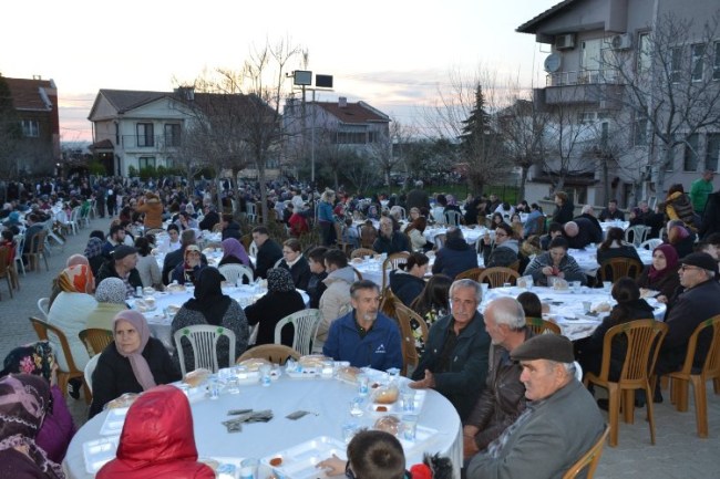 İş İnsanı Mehmet Emin Meriç'in Keşan iftarı gerçekleştirildi
