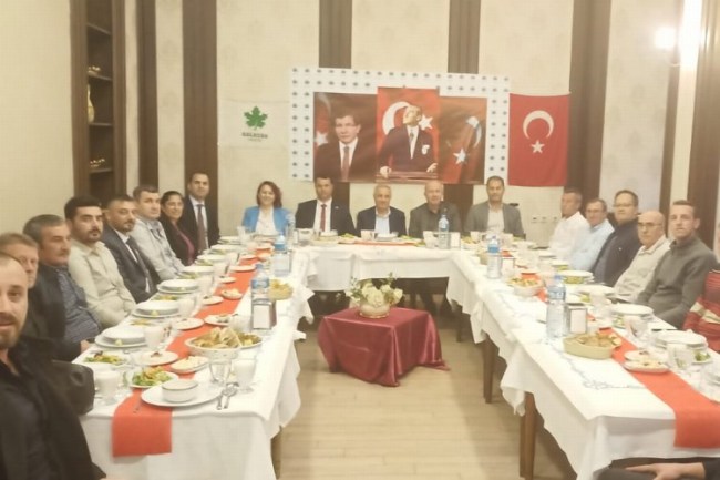 Gelecek Partisi Keşan Belediye Başkan Adayı Aydoğan Ersöz'den iftar yemeği