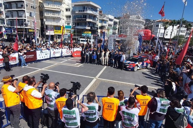 Marmaris'te zafer Özdemir-Ertuğrul ekibinin