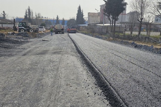Kocaeli'de Gebze Millet Bahçesi'ne 5 km yol