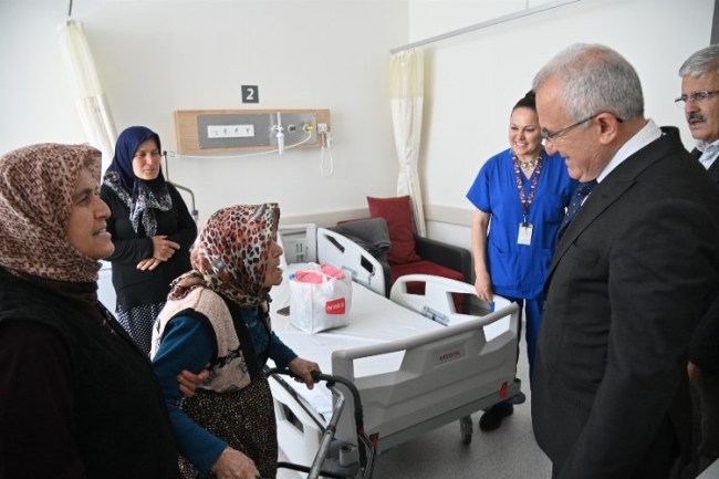 Antalya Kumluca'da bayram ziyaretleri