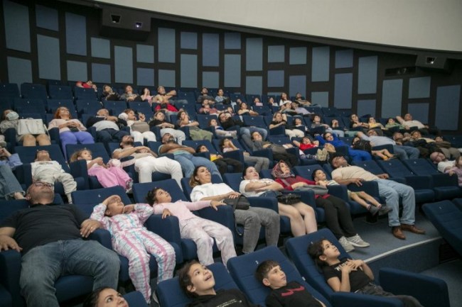 7'den 70'e herkesin uğrak adresi Mercan Bilim Merkezi