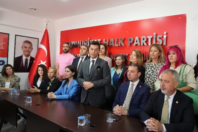 Marmaris'te CHP bayram yeri oldu