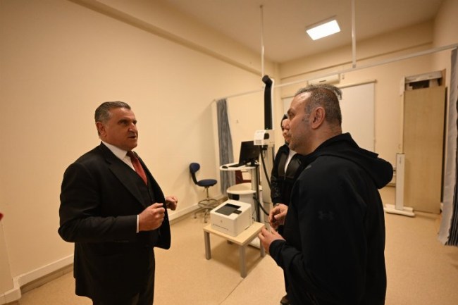 Bakan Bak'tan Sporcu Sağlığı Ve Performansı Merkezi'ne övgü