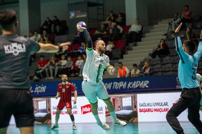 Sakaryalı hentbolcular Bahçelievler'de galibiyet arayacak