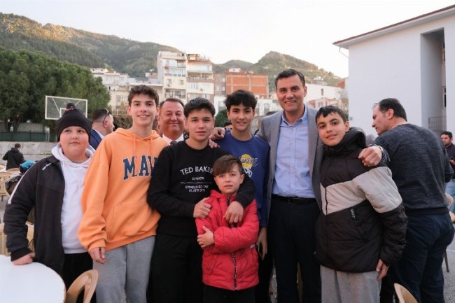 Başkan Zeyrek: "23 Nisan sıradan bir tarih değildir"