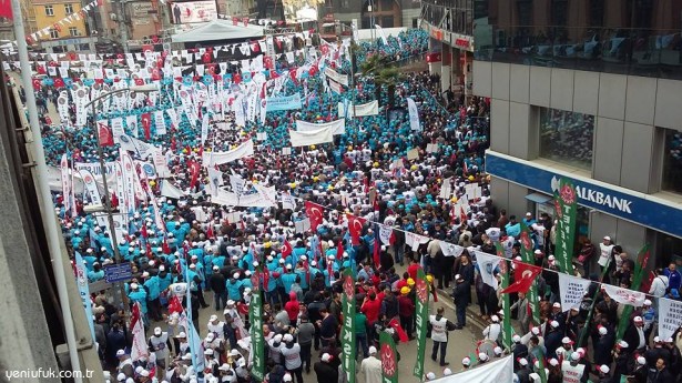 ONBİNLER MEYDANLARDAYDI!..