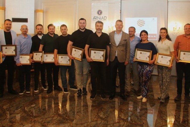 Arnavut iş insanları Kosova'da buluşacak