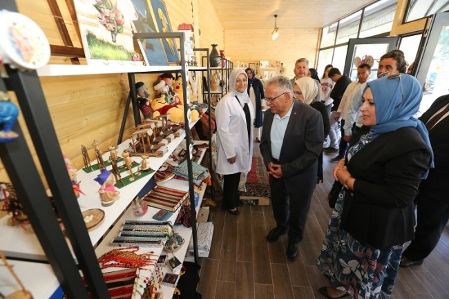 Vali Çiçek ve Başkan Büyükkılıç'ın destek verdiği kooperatifler 43'e ulaştı