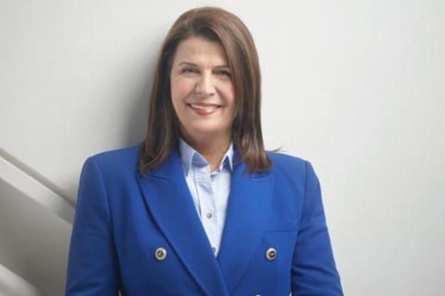 CHP'li Foça Belediye Başkanı makam aracını satıyor