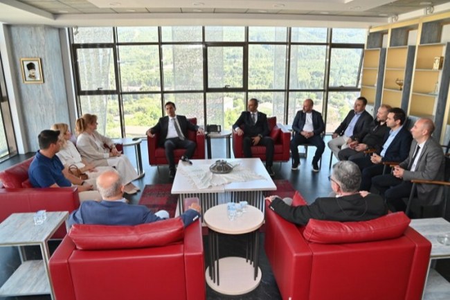 İnşaat Mühendisleri Odası'ndan Başkan Zeyrek'e ziyaret