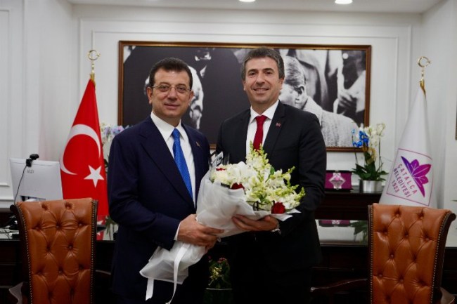 İmamoğlu'ndan Güzel'e tebrik ziyareti