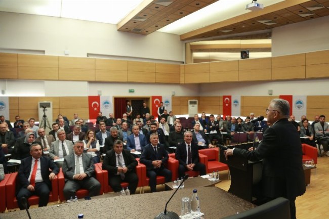 Başkan Büyükkılıç, Yerel Yönetimler Mevzuat Bilgilendirme Eğitimi Programı'na katıldı