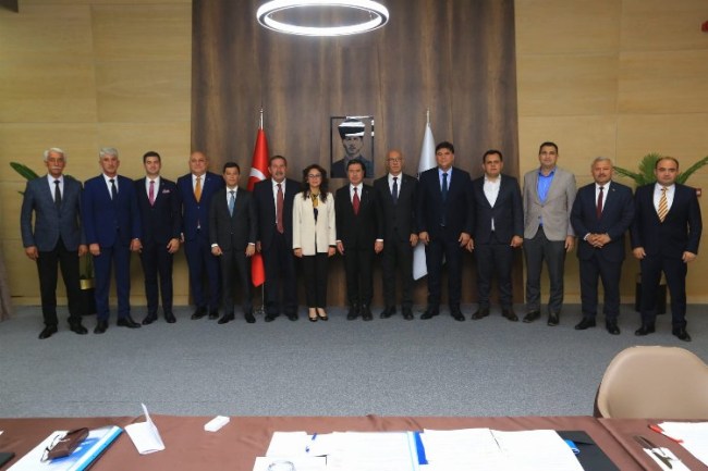 Başkan Aras: "Öğrenciler için sefer ağını genişletiyoruz"