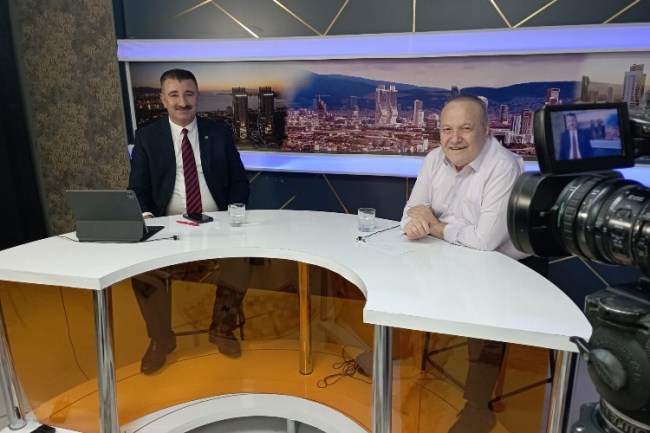 Konak Belediyesi'nin toplanacak meclis salonu yok