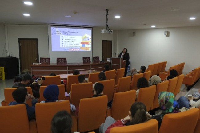 Çınar Akademi'den ‘Sınav Kaygısı' semineri