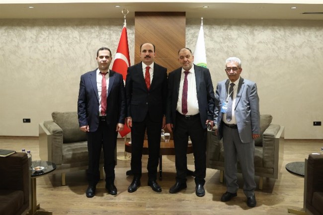 Başkan Altay Konya'da yapılan OICC kapsamında ikili temaslarda bulundu