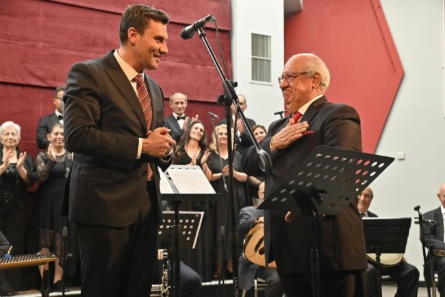 Selim Öztaş Korosundan Manisa'da musiki ziyafeti