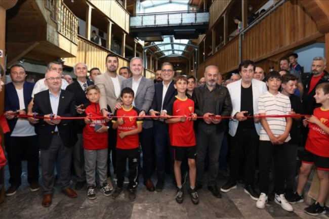 İnegöl'de "Kurtuluşspor" sergisi açıldı
