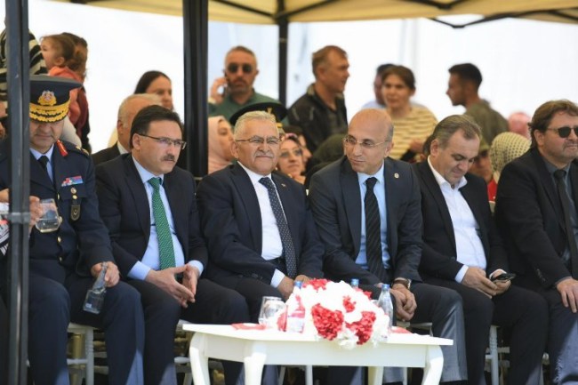 Başkan Büyükkılıç, Millet Bahçesi'nde 19 Mayıs coşkusuna ortak oldu