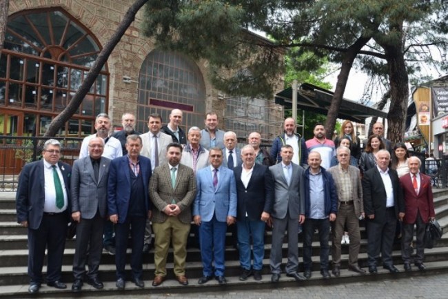 Bursa Cumhuriyet Caddesi'nde ‘esnaf buluşması'