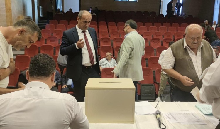 Mevcut başkan Karaarslan kılpayı