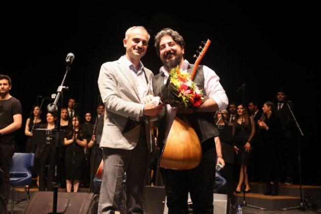 Türk Halk Müziği Korosu'ndan muhteşem konser