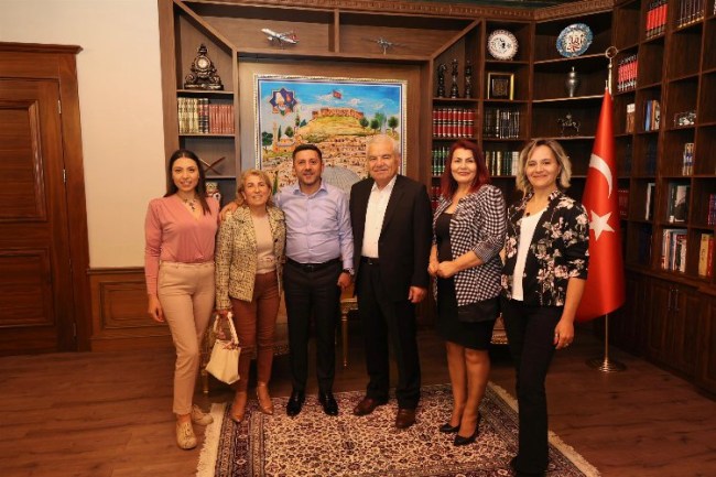 Başkan Arı'ya ziyaretler sürüyor