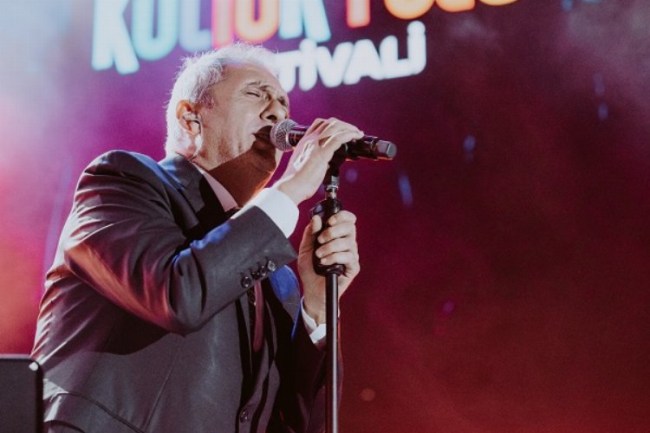 Yavuz Bingöl ile Şanlıurfa'da türkü dolu gece