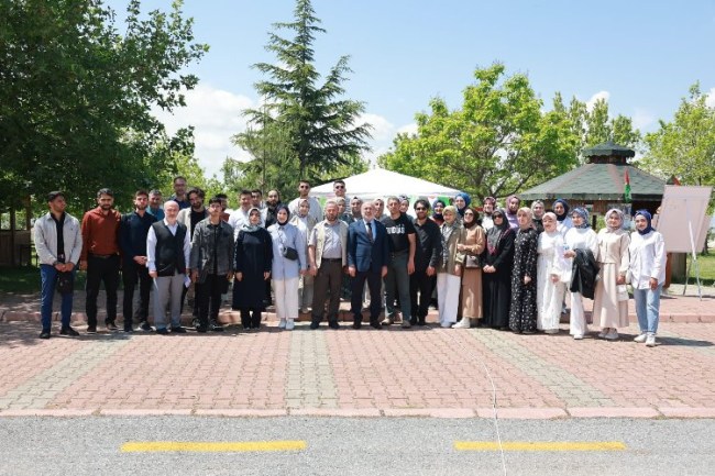 Rektör Karamustafa'dan Filistin'le dayanışma platformuna ziyaret