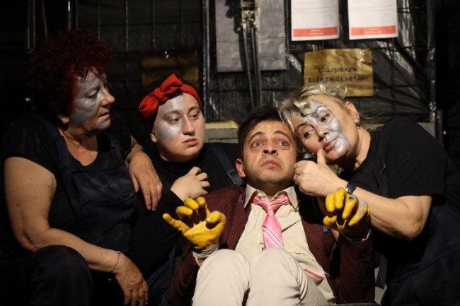 İzmit'te ‘Japon Kuklası' büyük alkış topladı