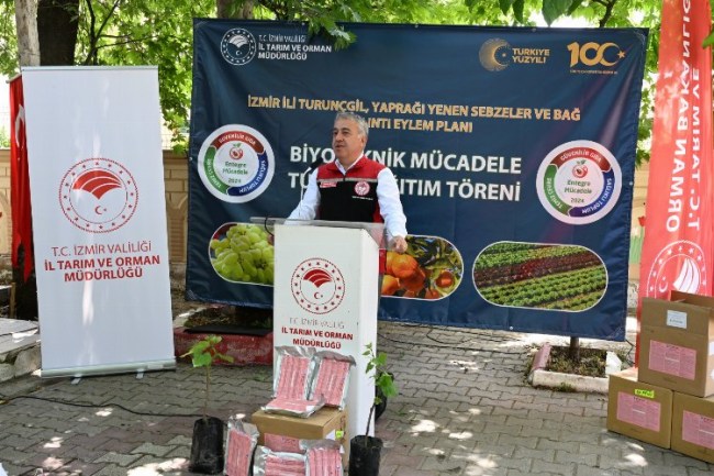 "İzmir'de üzümde ilaç kalıntısına geçit vermeyeceğiz"