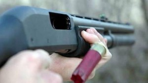 Emekli polis kahvehanede dehşet saçtı: 2 ölü, 2 yaralı