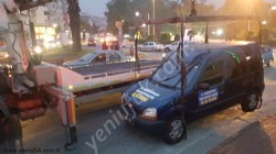 MUAYENESİZ BASIN ARACINA POLİS MÜDAHALESİ..