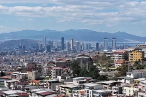 İzmirin deprem ve heyelan riski araştırılıyor