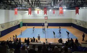 MUKA, Sevgi Barış Dostluk Voleybol Turnuvası tüm heyecanıyla devam ediyor.