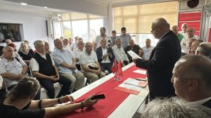 Bozkurt: “Ben kimsenin, hiçbir gurubun adayı değilim”