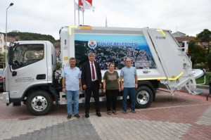 Gülüç Belediyesine çevre bakanlığından yeni çöp kamyonu hibesi