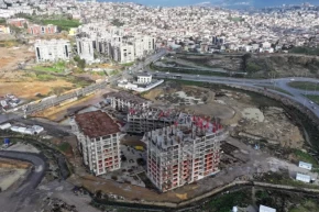 İzmir Büyükşehirden Uzundere kentsel dönüşümünde hukuki uyarı