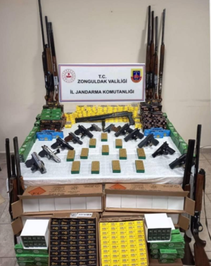 Çaycumada operasyon: 2 şahıs tutuklandı