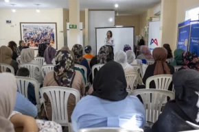 Mersinde ev kadınlarına ufuk açan eğitim programı