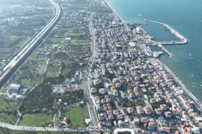 İzmir Güzelbahçede trafik rahatlıyor